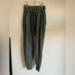 Lulu lemon joggers
